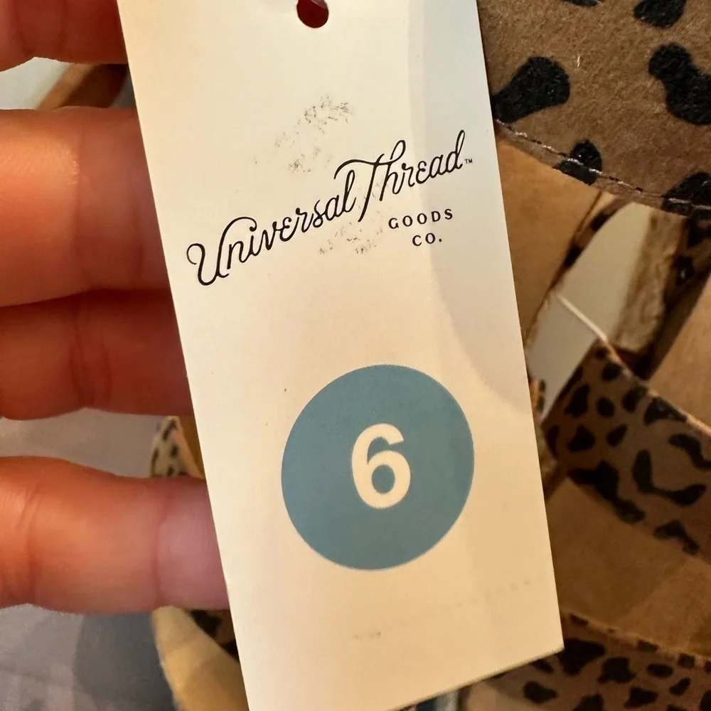 NWT Universal Threads animal print platform sandals - Picture 4 of 4